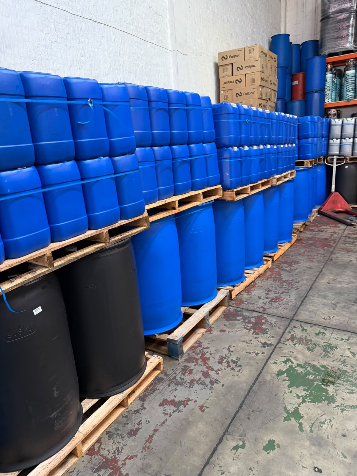 Auto City Lubricants product lineup and stock area